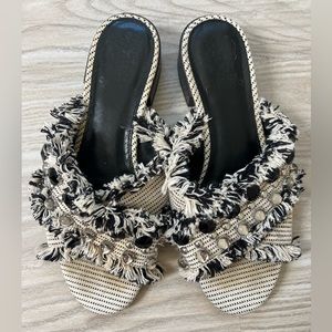 Vince Camuto slides boho size 8 shoes